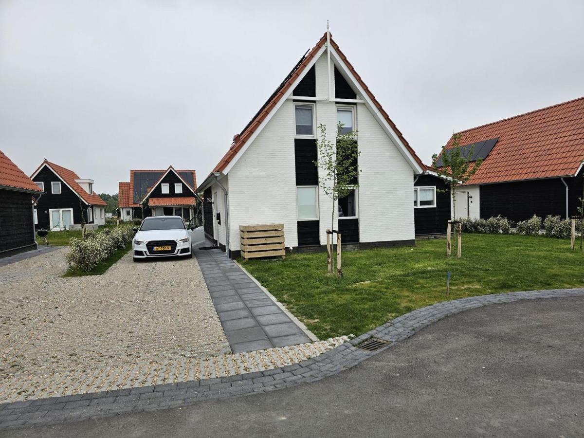 Holiday Home In Scherpenisse With Bubble Bath Kültér fotó